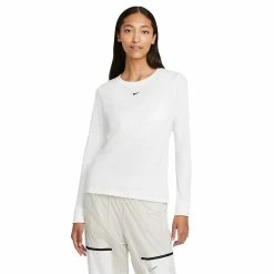 Women's Nike Sportswear Long-Sleeve Tee