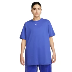 Women's Nike Boyfriend Tee