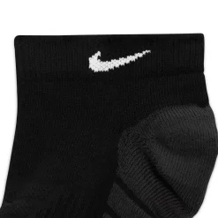 Women's Nike 3 Pack Everyday Max Cushioned Training No-Show Socks -Nike Clothing store 5586083 ALT2